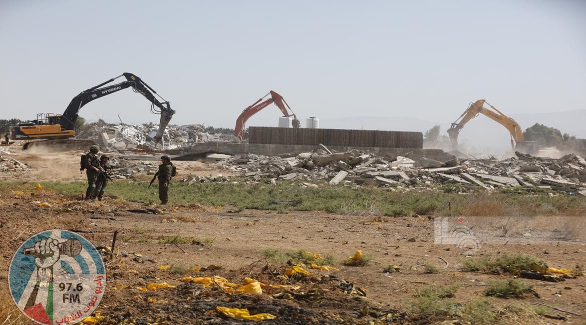 الاحتلال يهدم 17 منزلا في الضفة وآخر داخل أراضي الـ48