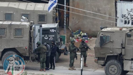 الاحتلال يعتقل 22 مواطنا على الأقل من الضفة